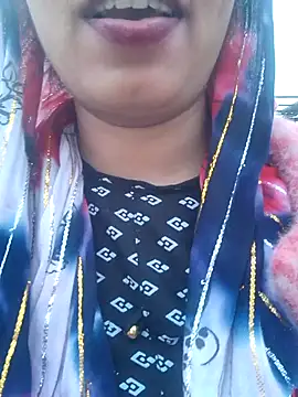 Snapshot of Simaran_bhabhi chatting on February 10, 12:18 pm Simaran bhabhi online show from February 10, 12:18 pm