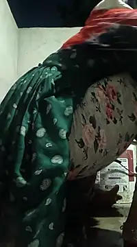 Snapshot of Simaran_bhabhi chatting on February 24, 12:59 pm Simaran bhabhi online show from February 24, 12:59 pm