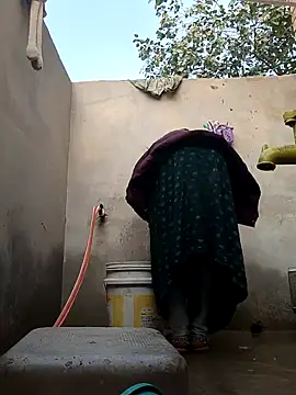 Snapshot of Simaran_bhabhi chatting on March 13, 1:54 am Simaran bhabhi online show from March 13, 1:54 am