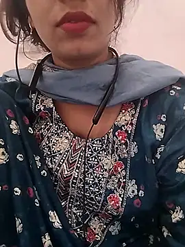 Snapshot of Simaran_bhabhi chatting on May 5, 12:51 am Simaran bhabhi online show from May 5, 12:51 am