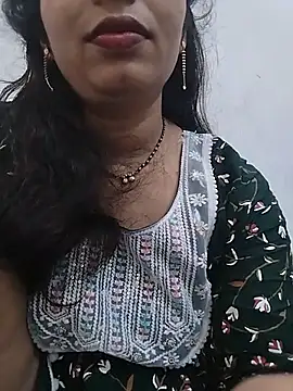 Snapshot of Simaran_bhabhi chatting on July 29, 12:31 am Simaran bhabhi online show from July 29, 12:31 am
