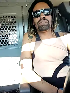 1BeautyN1Beast online show from March 3, 9:05 pm