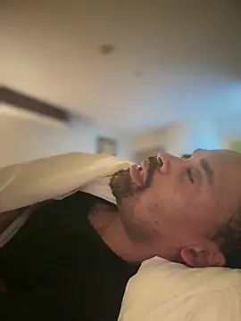 1BeautyN1Beast online show from March 1, 4:03 am