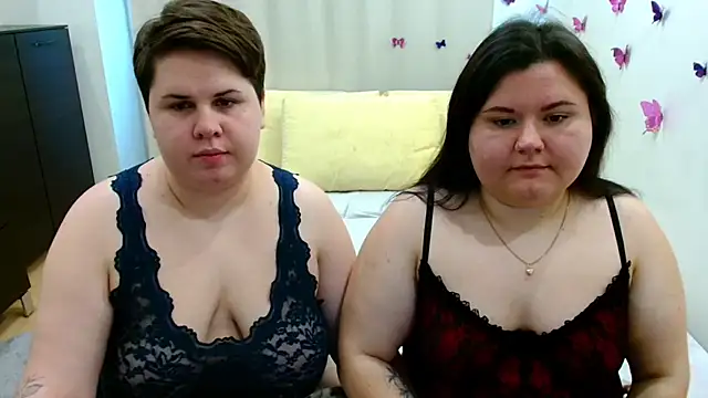 BeckyAndHellen online show from October 3, 10:12 am