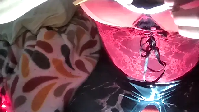 Snapshot of MartaMoon96 chatting on January 21, 2:33 am MartaMoon96 online show from January 21, 2:33 am