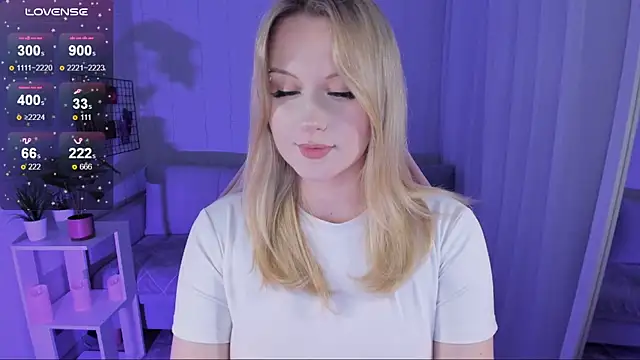 Honey blonde online show from June 16, 8:11 pm