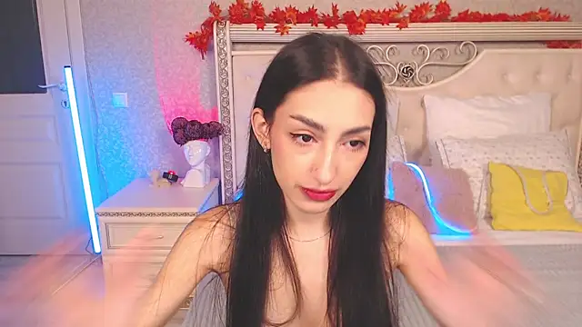 Lina Robbins online show from November 17, 2:06 am