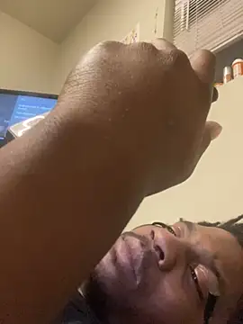 Snapshot of gaimov3r2024 chatting on October 10, 8:35 am gaimov3r2024 online show from October 10, 8:35 am