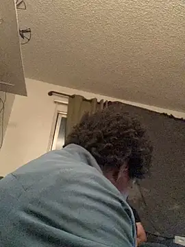 Snapshot of gaimov3r2024 chatting on October 29, 6:04 am gaimov3r2024 online show from October 29, 6:04 am