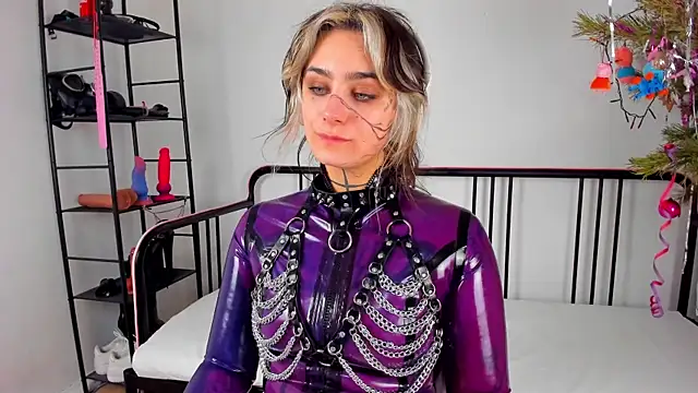 lady sontse  online show from February 6, 8:23 pm