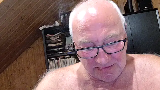 Snapshot of biggandybig chatting on July 19, 11:30 pm biggandybig online show from July 19, 11:30 pm