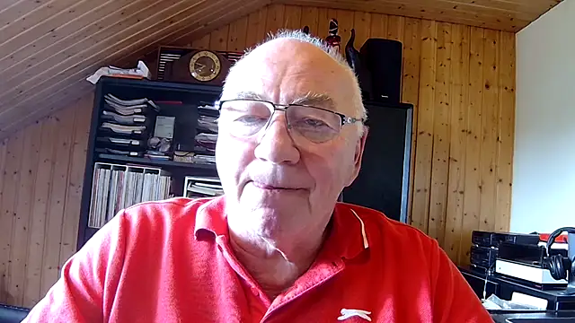 Snapshot of biggandybig chatting on July 22, 12:08 pm biggandybig online show from July 22, 12:08 pm