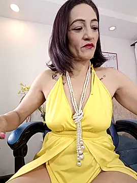 Snapshot of RUBY_AMOR77 chatting on October 11, 10:25 am RUBY AMOR77 online show from October 11, 10:25 am