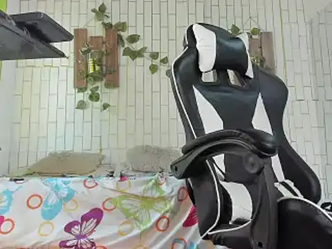 Snapshot of jacksson_lawrence chatting on January 26, 3:36 pm jacksson lawrence online show from January 26, 3:36 pm