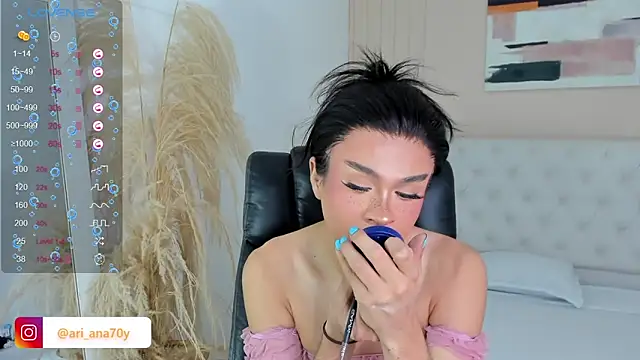 LOISE-XX online show from September 18, 5:09 am