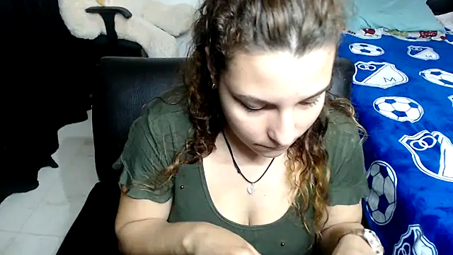 Snapshot of alexia_87 chatting on December 30, 2:09 am alexia 87 online show from December 30, 2:09 am