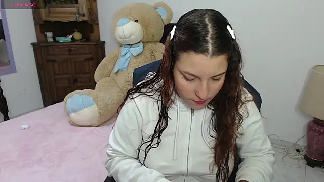 alexia 87 online show from April 28, 2:21 am