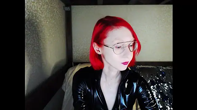 Snapshot of Xxx_goddes_xxX chatting on December 7, 3:08 pm Xxx goddes xxX online show from December 7, 3:08 pm