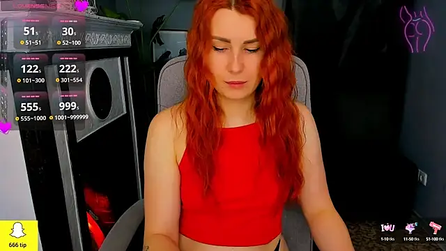 Snapshot of YrKiraXO chatting on February 8, 6:22 am YrKiraXO online show from February 8, 6:22 am