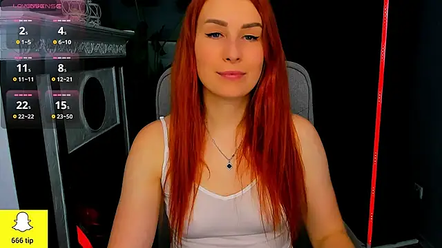 Snapshot of YrKiraXO chatting on February 21, 7:01 am YrKiraXO online show from February 21, 7:01 am