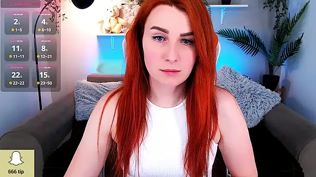 Snapshot of YrKiraXO chatting on February 28, 11:23 pm YrKiraXO online show from February 28, 11:23 pm