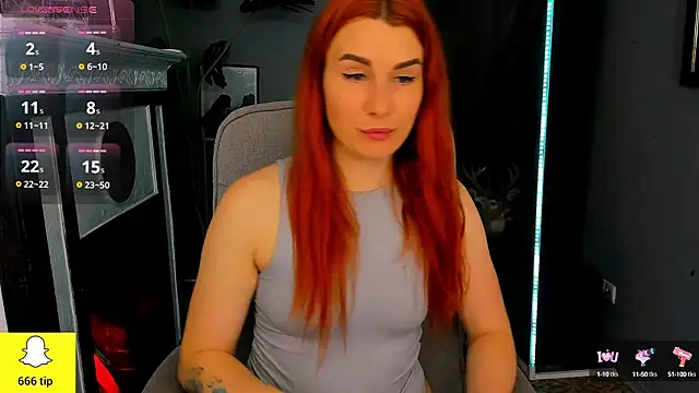 Snapshot of YrKiraXO chatting on March 10, 6:27 am YrKiraXO online show from March 10, 6:27 am