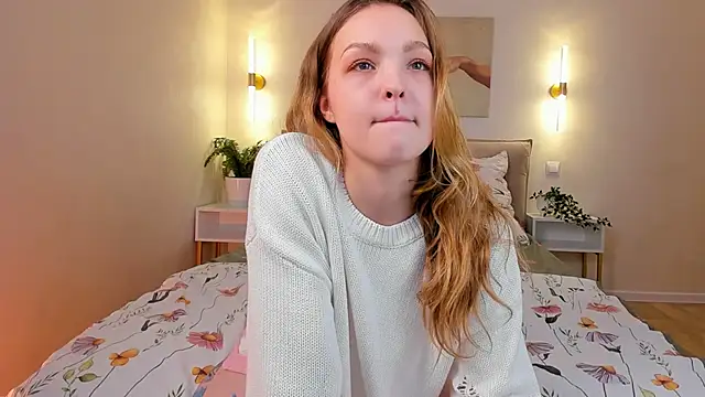 Snapshot of stay_with_alice chatting on October 22, 1:55 pm stay with alice online show from October 22, 1:55 pm