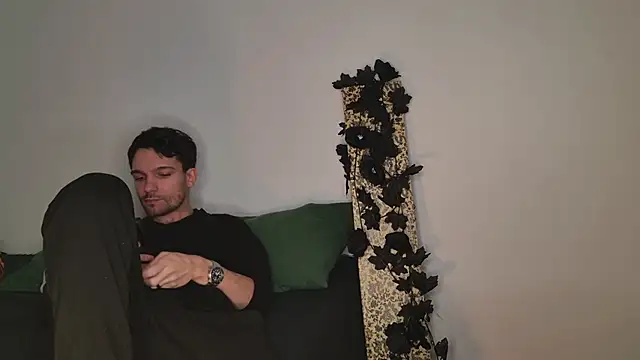 JackDesFeux online show from November 11, 10:37 am