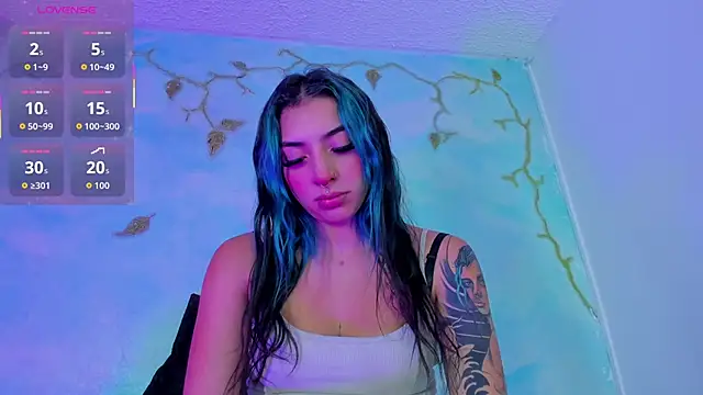 Snapshot of SaturnooStonee chatting on October 30, 2:35 am SaturnooStonee online show from October 30, 2:35 am