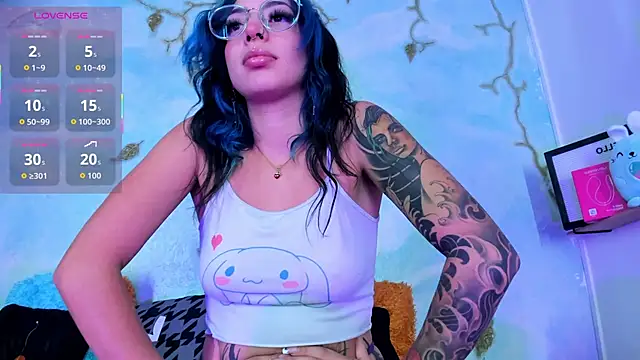 SaturnooStonee online show from April 30, 1:34 am