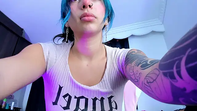 SaturnooStonee online show from July 31, 5:07 am