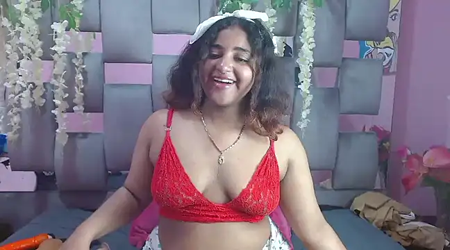 Snapshot of Sofia_Hernandez_ chatting on December 21, 9:25 pm Sofia Hernandez online show from December 21, 9:25 pm