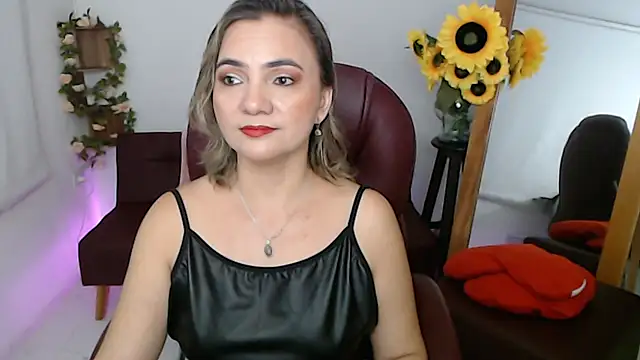 ana milf online show from July 18, 1:48 pm