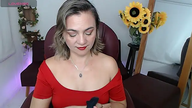 ana milf online show from July 30, 2:38 pm