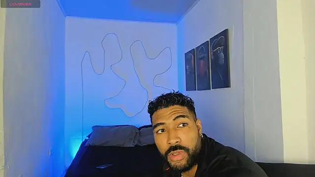 Snapshot of Xander_Str0ng chatting on November 5, 12:38 pm Xander Str0ng online show from November 5, 12:38 pm