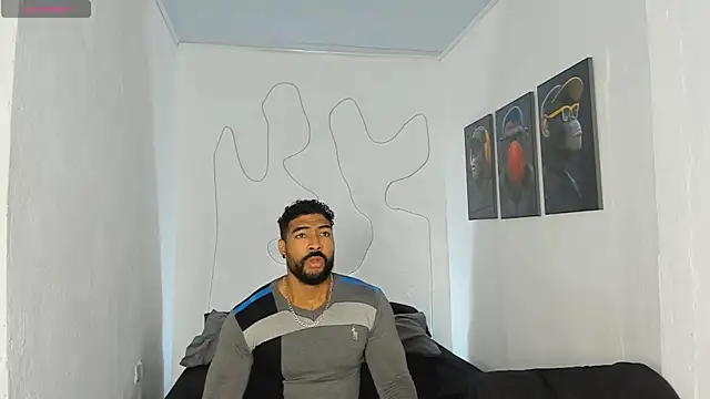 Snapshot of Xander_Str0ng chatting on November 8, 11:32 am Xander Str0ng online show from November 8, 11:32 am