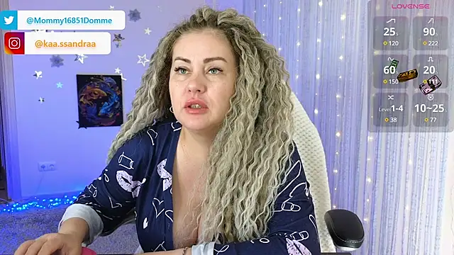 misskaassandraa online show from January 11, 4:36 pm