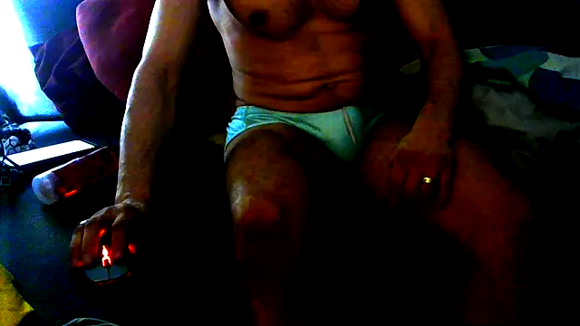 Snapshot of funguybr36 chatting on March 22, 8:56 pm funguybr36 online show from March 22, 8:56 pm