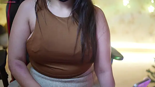 only aleesha online show from December 27, 5:37 pm