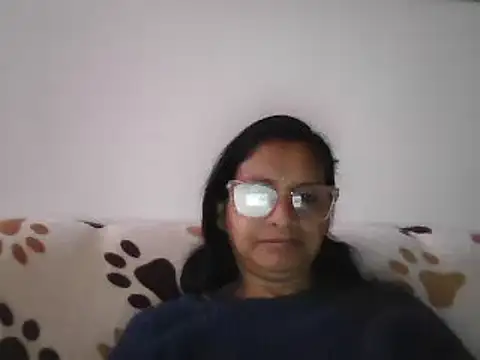 Snapshot of titssmall123 chatting on December 31, 11:09 am titssmall123 online show from December 31, 11:09 am