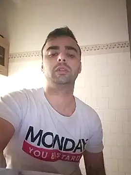 baszoskurva122 online show from December 19, 12:34 am