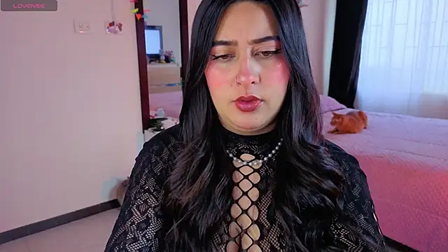 Snapshot of serenna_se chatting on May 22, 8:47 pm serenna se online show from May 22, 8:47 pm