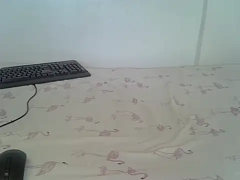 Snapshot of laetitia_ chatting on July 1, 11:12 am laetitia online show from July 1, 11:12 am