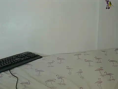 Snapshot of laetitia_ chatting on July 21, 11:18 pm laetitia online show from July 21, 11:18 pm