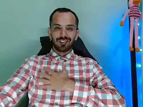 Tomas Tylor online show from August 4, 3:21 am