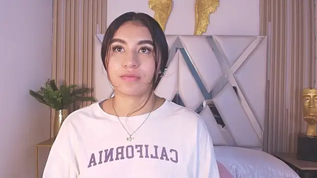 Snapshot of Zayda_1 chatting on October 10, 3:11 pm Zayda 1 online show from October 10, 3:11 pm