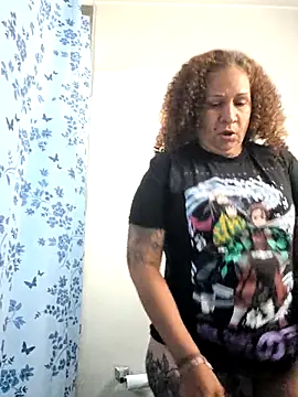 ladycreamypr2 online show from May 2, 1:05 pm