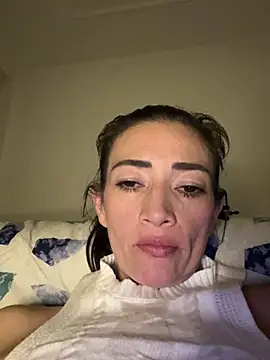 Snapshot of Yulia_sx chatting on February 5, 2:19 am Yulia sx online show from February 5, 2:19 am