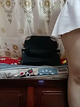 NgocQuyen2K online show from May 15, 10:17 pm