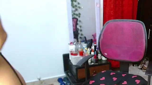 Snapshot of Latin_Mature975 chatting on March 21, 7:44 am Latin Mature975 online show from March 21, 7:44 am